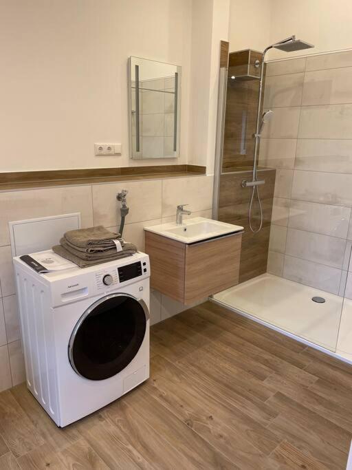 Apartment In Zentraler Lage Mit Privatparkplatz Grafenwohr Ngoại thất bức ảnh